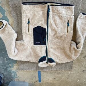 Patagonia Fleece Jacket - Cream and Blue